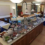 San Donato - Centro 호텔 4*