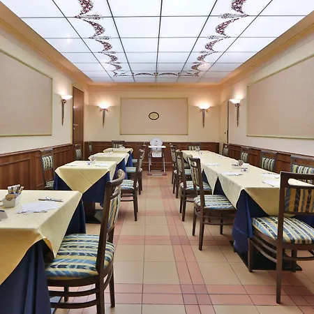 Szálloda San Donato - Centro 4*