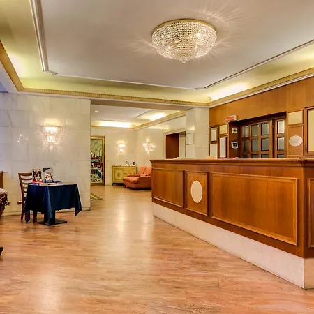 Hotel San Donato - Centro 4*