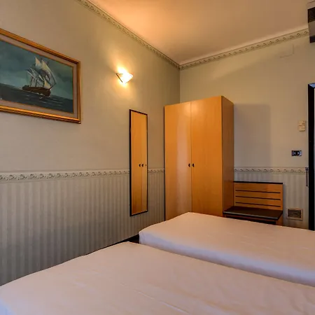 Hotel San Donato - Centro 4*