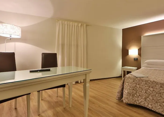 Hotel San Donato - Centro Bolonha