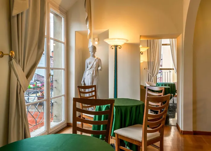 Hotel San Donato - Centro 4*