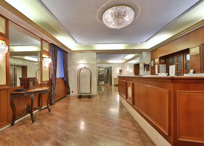 San Donato - Centro فندق