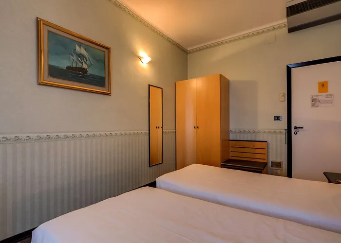 Hotel San Donato - Centro 4*