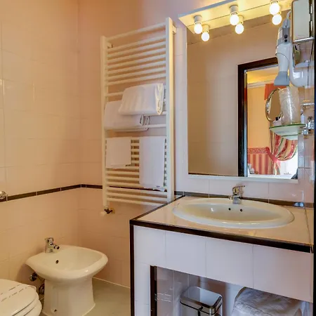 San Donato - Centro 4* بولونيا
